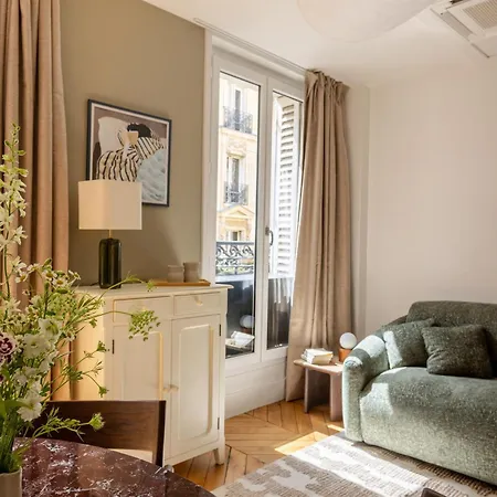Design Renove Parc Monceau 8e Apartman