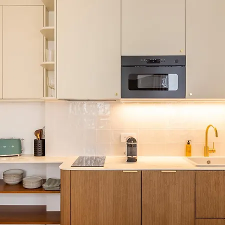 Design Rénové Parc Monceau 8e Appartement Paris