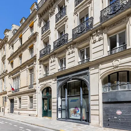 Design Rénové Parc Monceau 8e Appartement